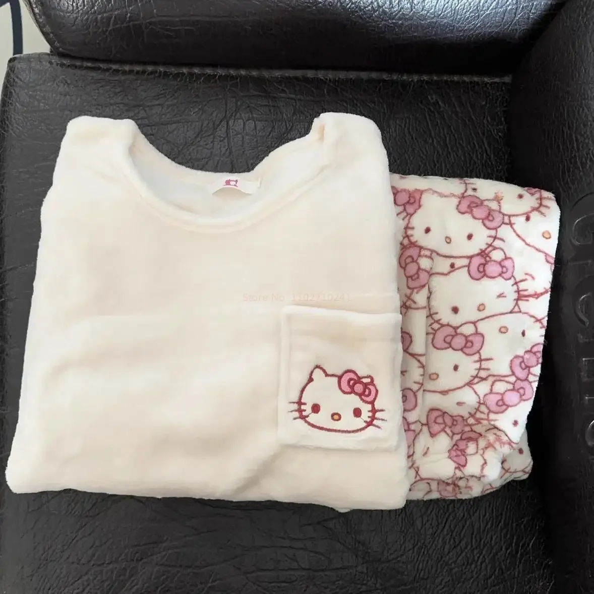 hot Sanrio Cartoon Japanese Hello Kitty Stuff Pajamas Female Flannel Winter The New Plus Thicken Velvet Sweet Keep Warm Pajamas