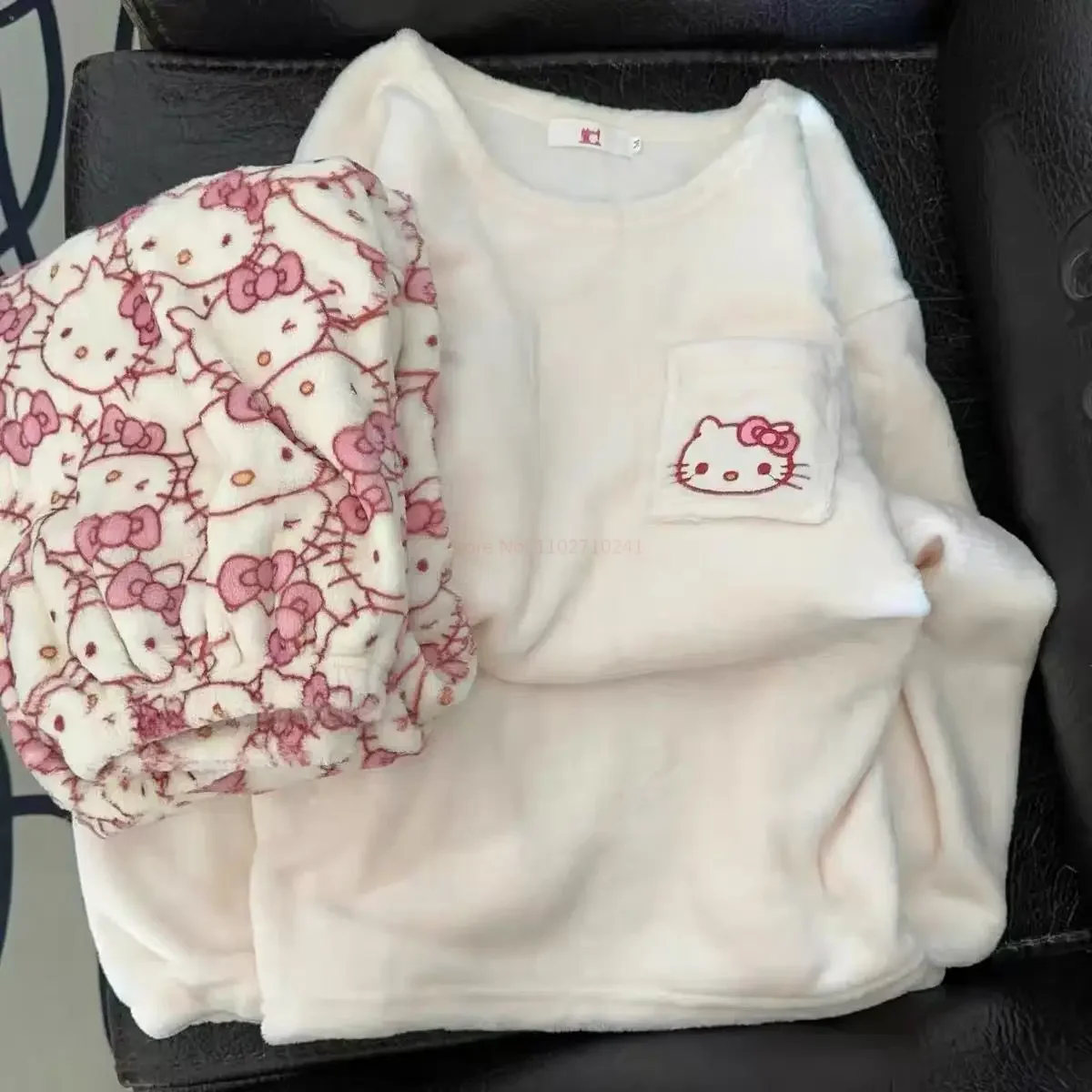 hot Sanrio Cartoon Japanese Hello Kitty Stuff Pajamas Female Flannel Winter The New Plus Thicken Velvet Sweet Keep Warm Pajamas